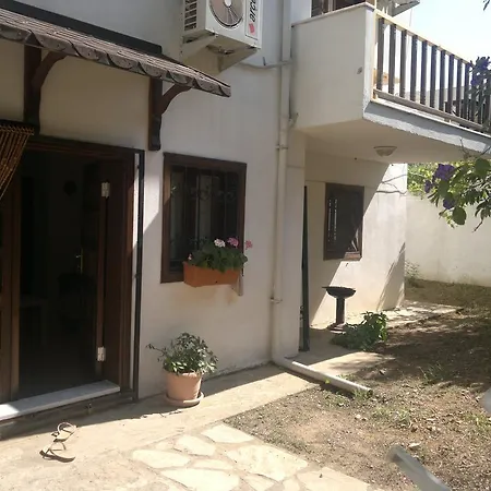 Akyaka Apart Konaklama *